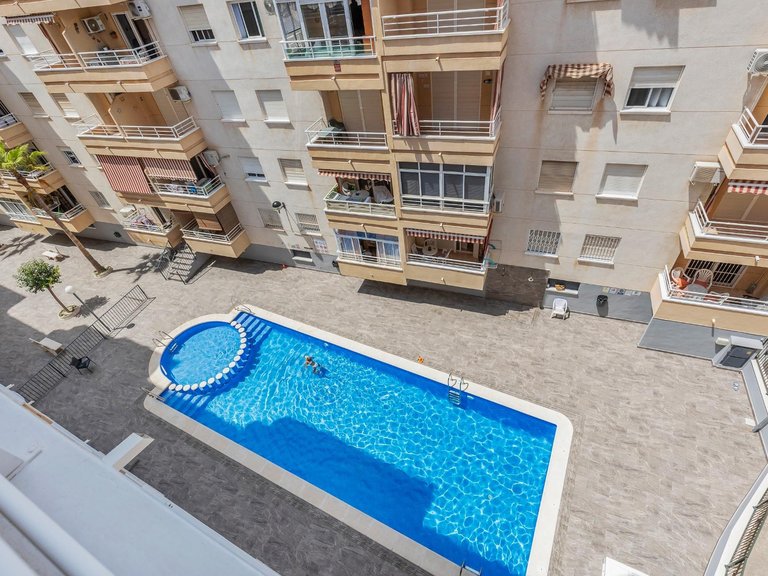 Apartment for Sale in Torrevieja, Alicante 28