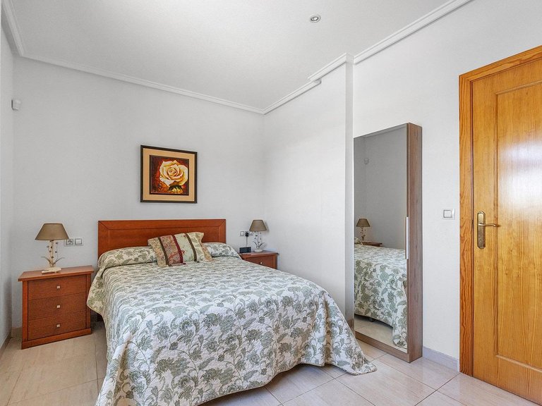 Penthouse for Sale in Torrevieja, Alicante 11