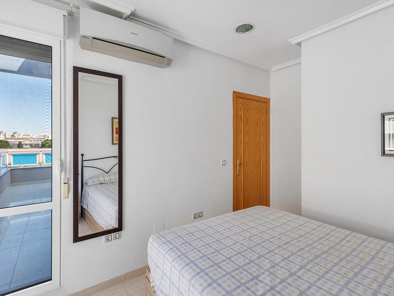 Penthouse for Sale in Torrevieja, Alicante 20