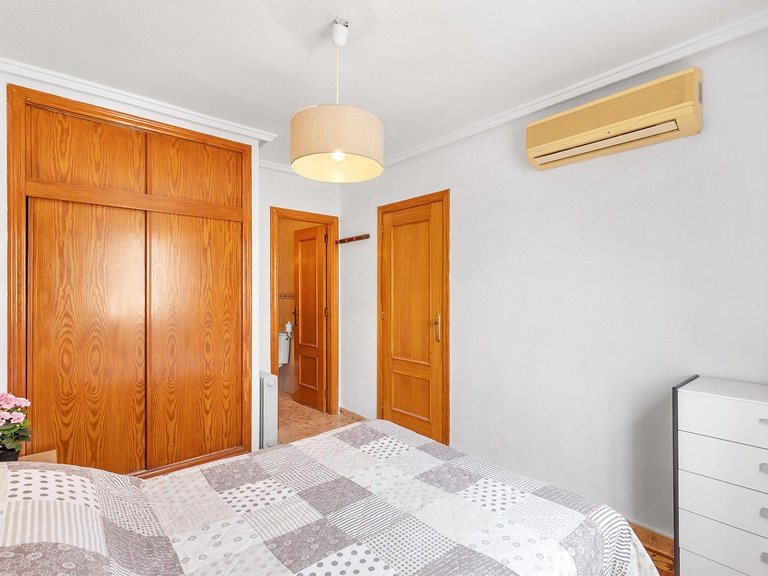 Penthouse for Sale in Torrevieja, Alicante 16