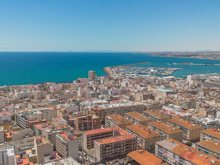 Apartment for Sale in Torrevieja, Alicante 24