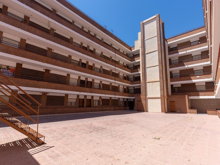Apartment for Sale in Torrevieja, Alicante 28