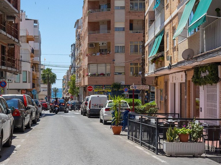 Apartment for Sale in Torrevieja, Alicante 30