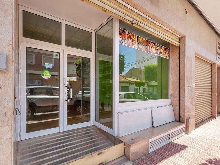 Commercial for Sale in Torrevieja, Alicante 1