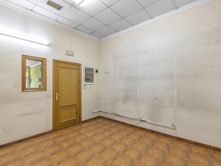 Commercial for Sale in Torrevieja, Alicante 11
