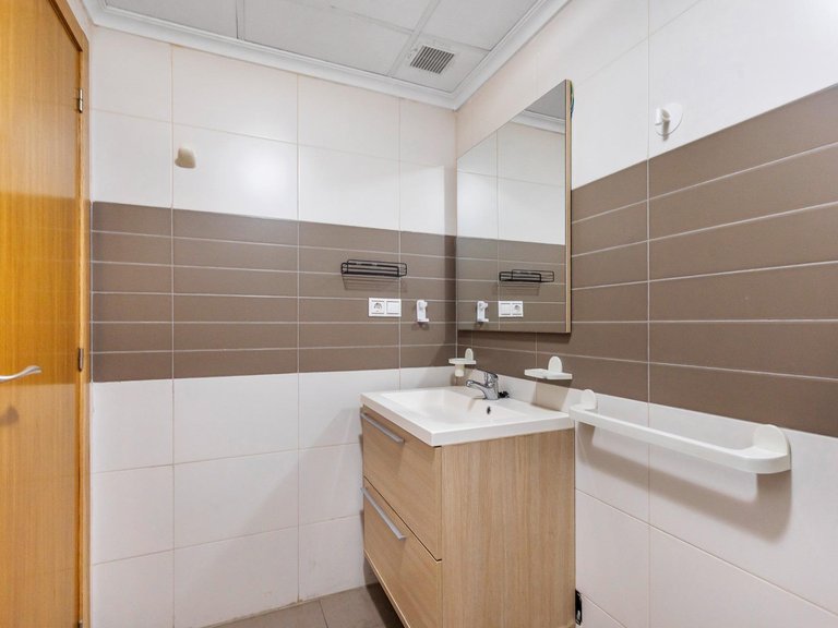 Apartment for Sale in Torrevieja, Alicante 16