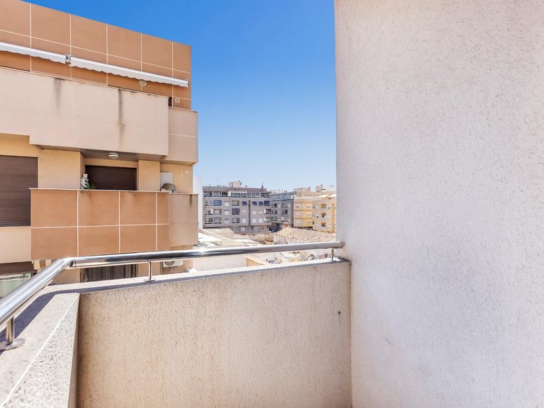 Apartment for Sale in Torrevieja, Alicante 18