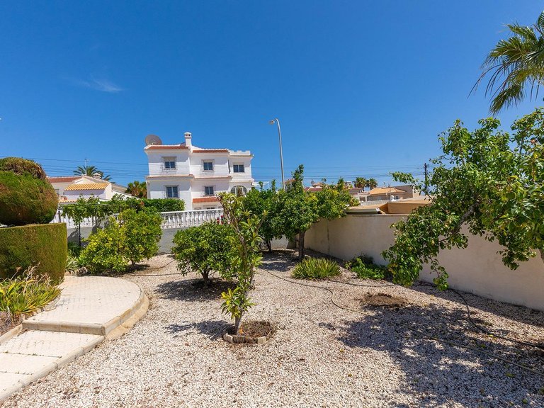 Villa for Sale in Rojales, Alicante 44
