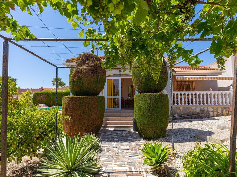 Villa for Sale in Rojales, Alicante 47