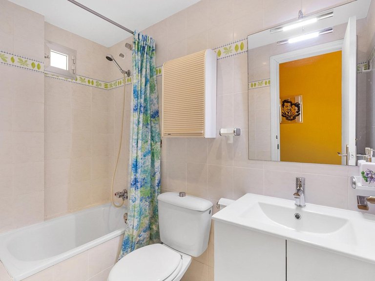 Apartment for Sale in Torrevieja, Alicante 24