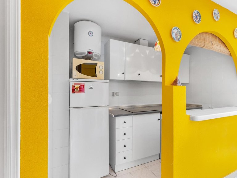 Apartment for Sale in Torrevieja, Alicante, 17