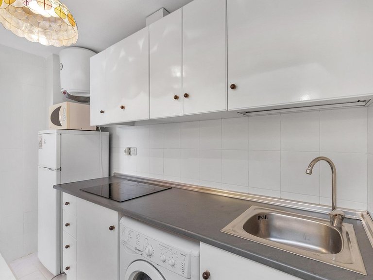 Apartment for Sale in Torrevieja, Alicante, 19