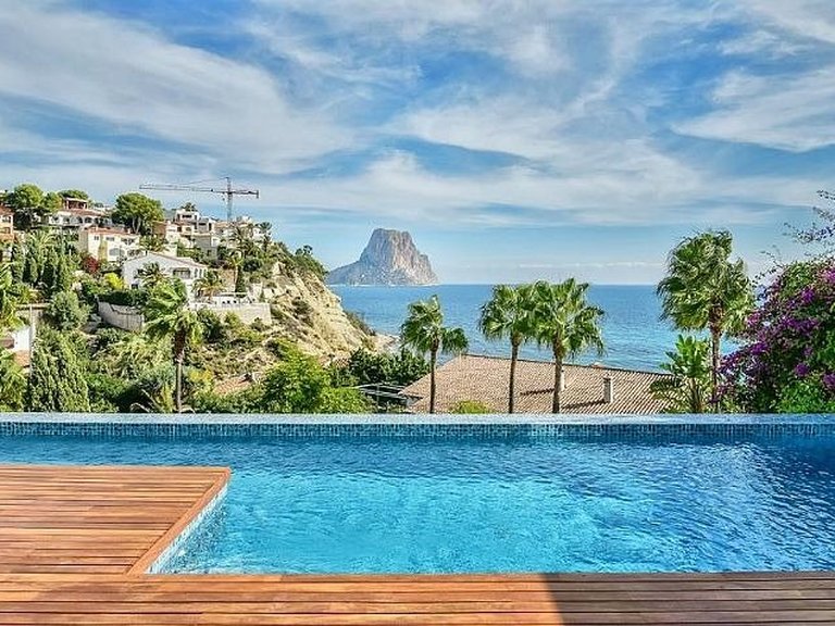 Villa for Sale in Calpe, Alicante 1