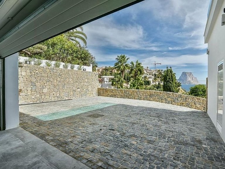 Villa for Sale in Calpe, Alicante 31