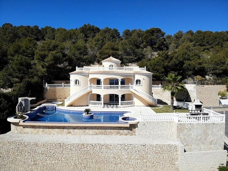 Villa for Sale in Calpe, Alicante 1
