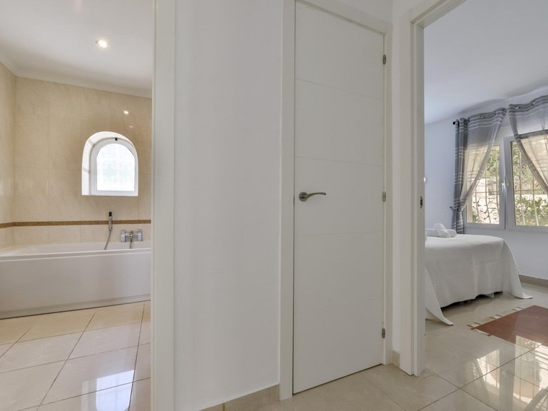 Villa for Sale in Calpe, Alicante 18