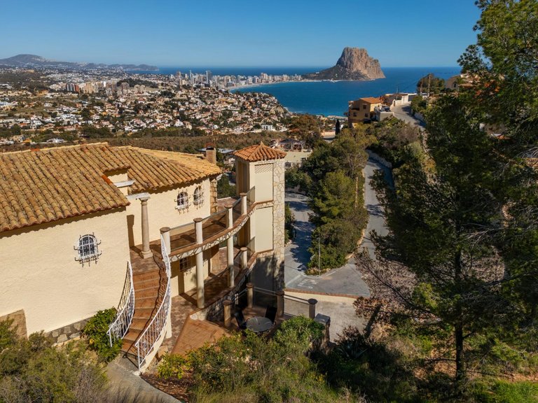 Villa for Sale in Calpe, Alicante 31