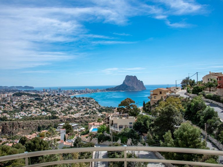 Villa for Sale in Calpe, Alicante 32