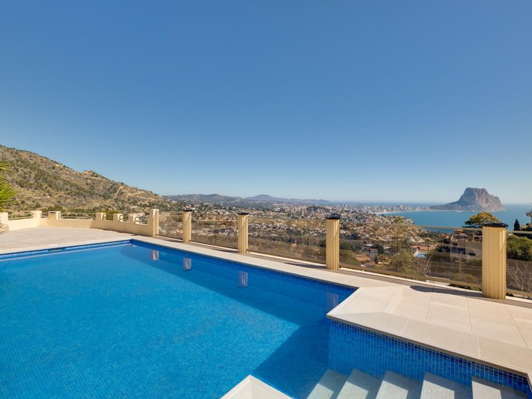 Villa for Sale in Calpe, Alicante 4