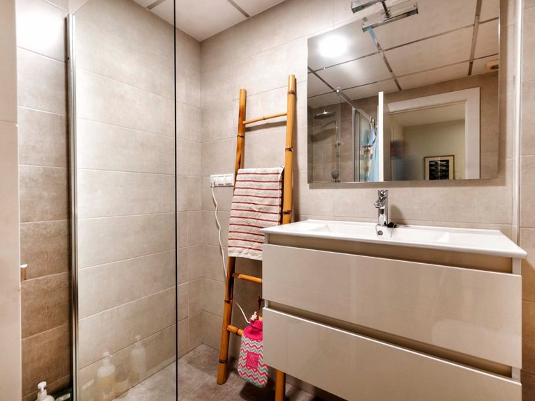 Penthouse for Rent in Alicante, Alicante 19
