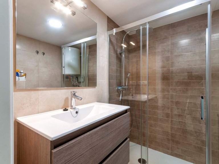 Penthouse for Rent in Alicante, Alicante 20