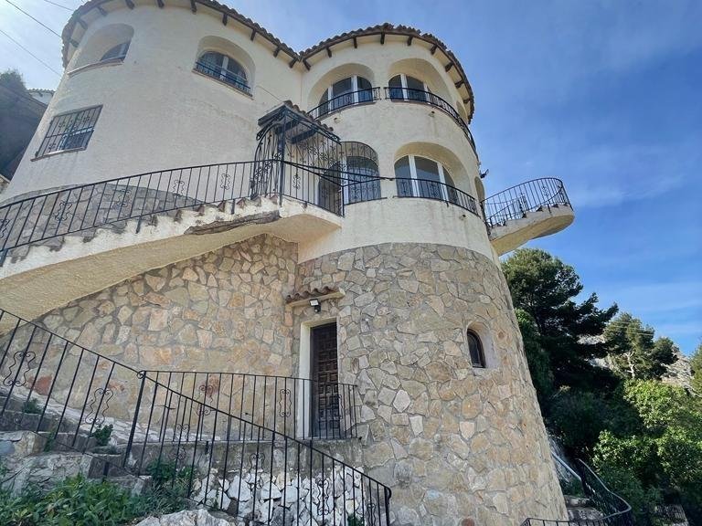 Villa for Sale in Calpe, Alicante 4