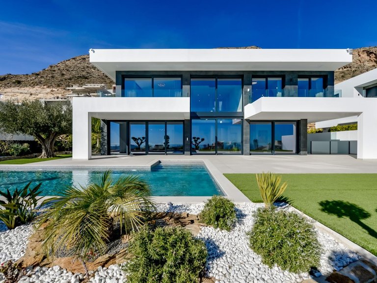 Villa for Sale in Finestrat, Alicante 1