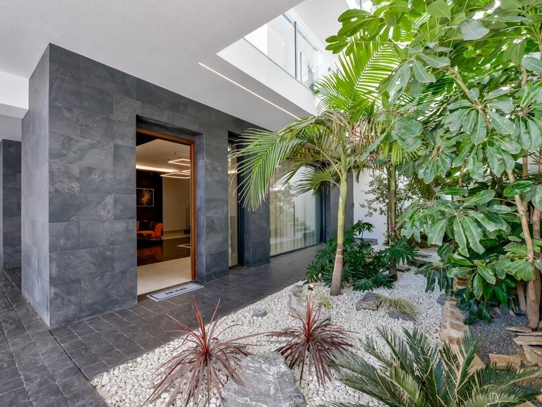 Villa for Sale in Finestrat, Alicante 39