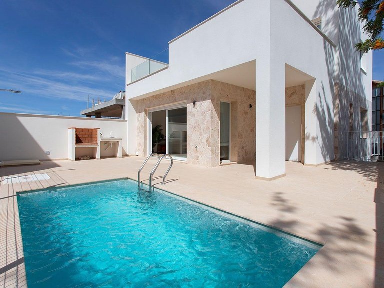 Villa for Sale in Hondon De Las Nieves, Alicante 1