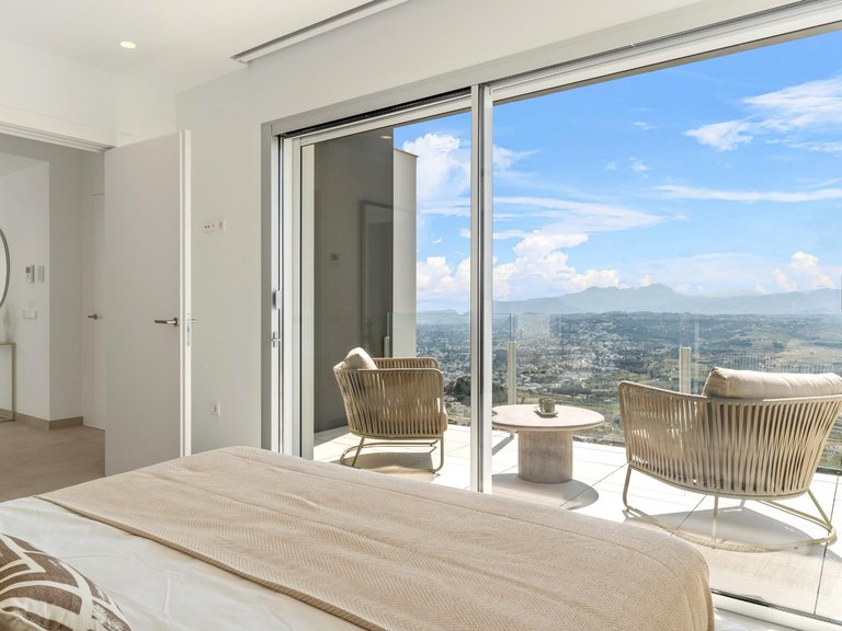 Villa for Sale in Cumbre Del Sol, Alicante 11