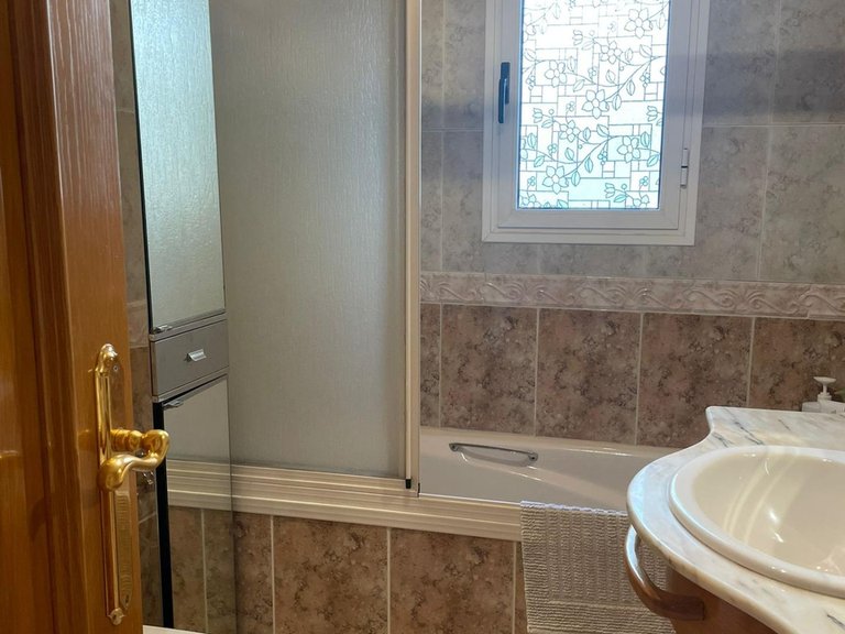 Apartment for Sale in Alicante, Alicante 14