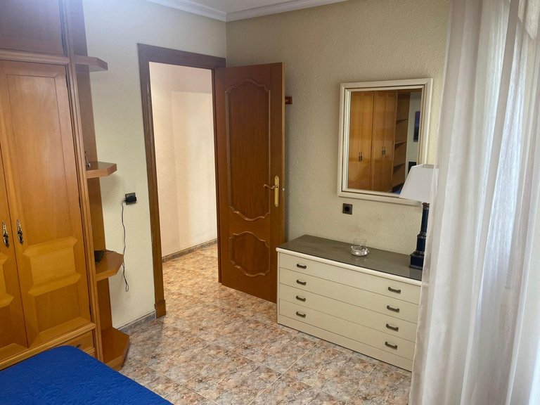 Apartment for Sale in Alicante, Alicante 19