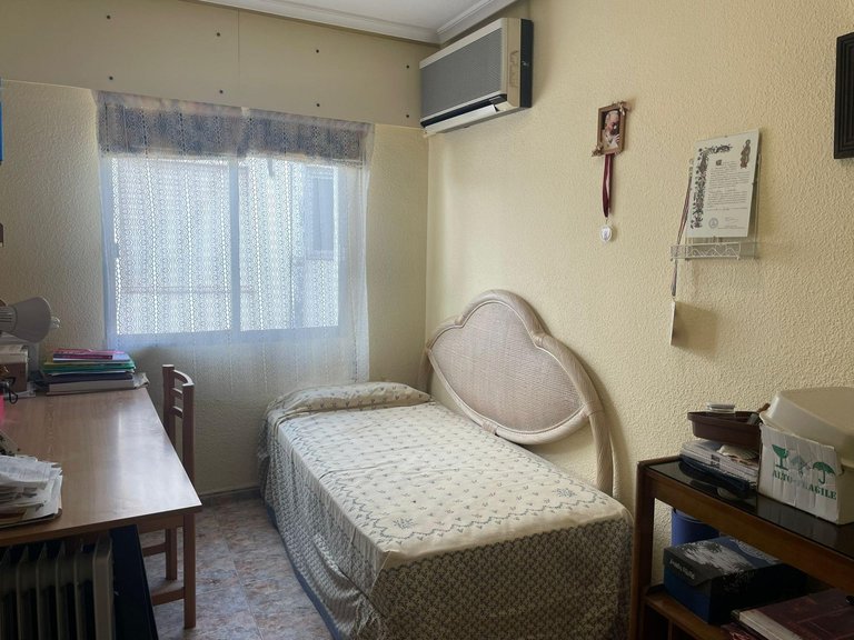 Apartment for Sale in Alicante, Alicante 21