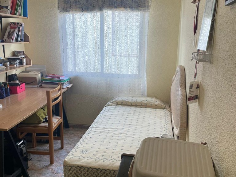 Apartment for Sale in Alicante, Alicante 22