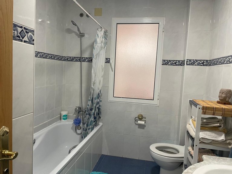 Apartment for Sale in Alicante, Alicante 11