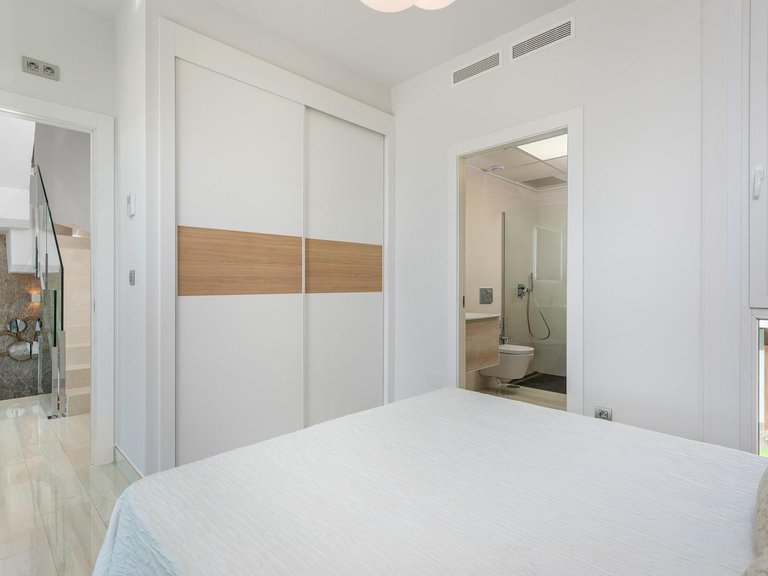 Villa for Sale in Los Montesinos, Alicante 23