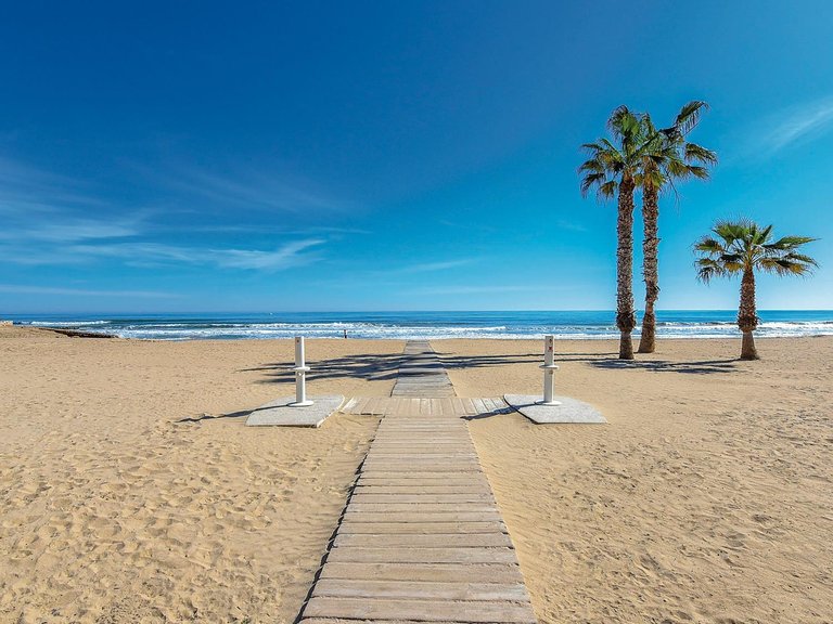 Penthouse for Sale in Torrevieja, Alicante 18