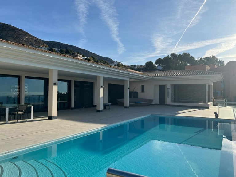 Villa for Sale in Altea, Alicante 2