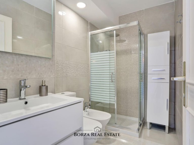 Apartment for Sale in Adeje, Tenerife 17