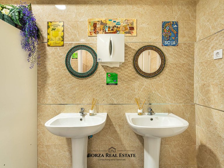 Commercial for Rent in Adeje, Tenerife 24