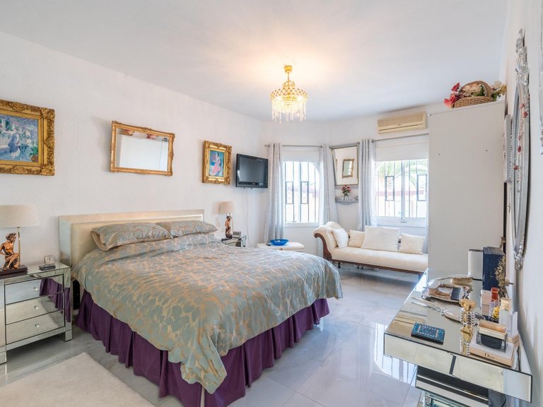Villa for Sale in Granadilla De Abona, Tenerife 28