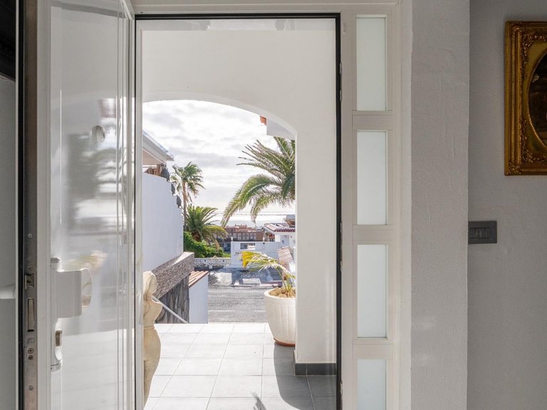 Villa for Sale in Granadilla De Abona, Tenerife 5