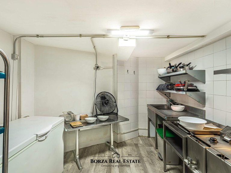 Commercial for Rent in Adeje, Tenerife 19