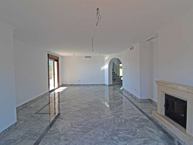 Apartment for Sale in  Marbella, Malaga 4