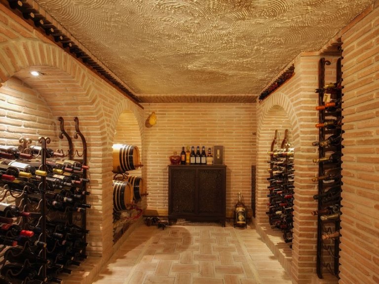 Villa for Sale in  Marbella, Malaga 16