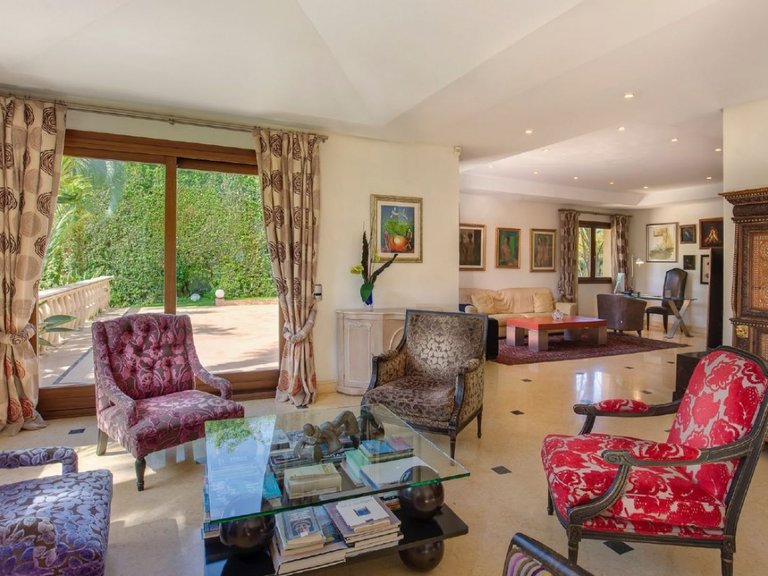 Villa for Sale in  Marbella, Malaga 8