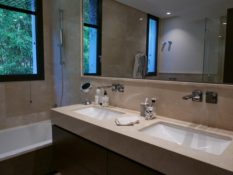 Apartment for Sale in  Marbella, Malaga 14