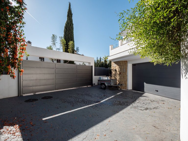 Villa for Sale in  Marbella, Malaga 40