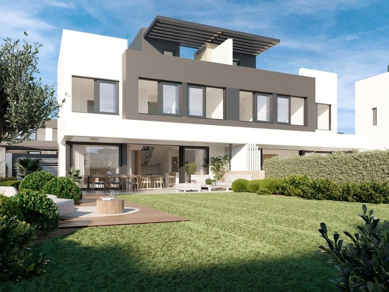 Town House for Sale in  Estepona, Malaga 3