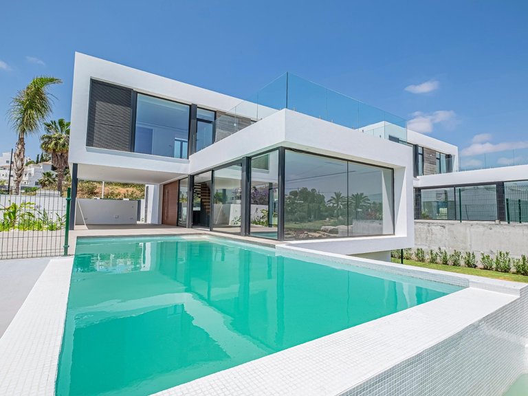 Villa for Sale in  Estepona, Malaga 1